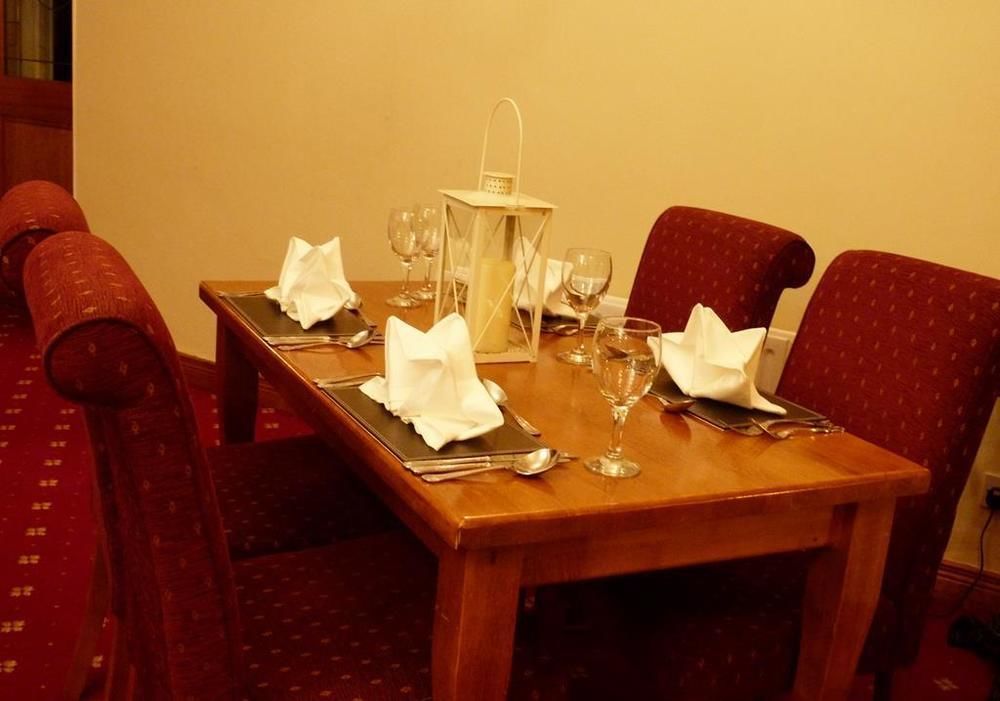 Nesbitt Arms Boutique Hotel Ардара Екстериор снимка