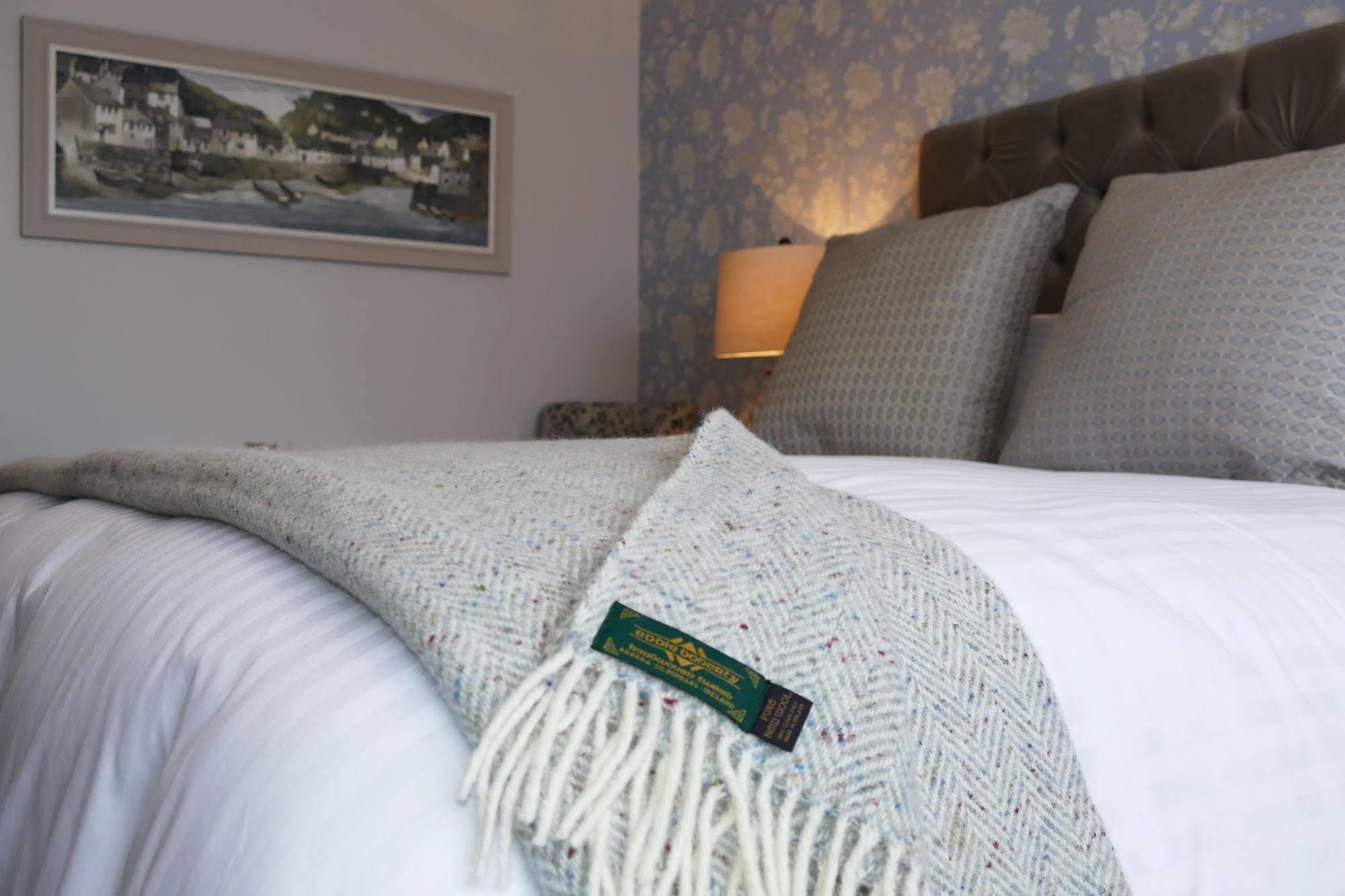 Nesbitt Arms Boutique Hotel Ардара Екстериор снимка