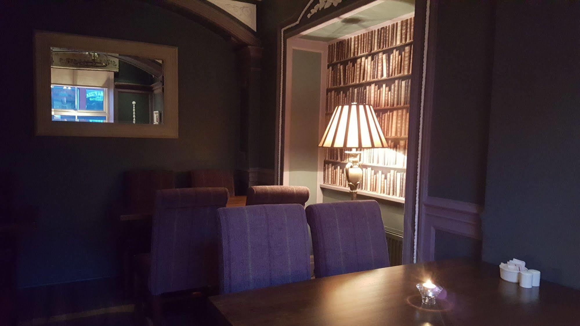 Nesbitt Arms Boutique Hotel Ардара Екстериор снимка